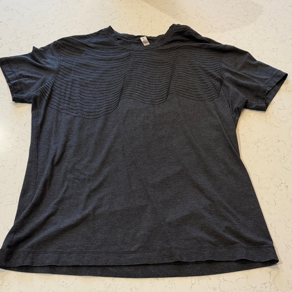 LuluLemon Navy Blue Shirt SZ XL